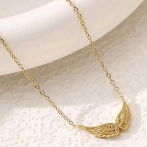 NEW! 18K Gold Plated Wings Pendant Necklace